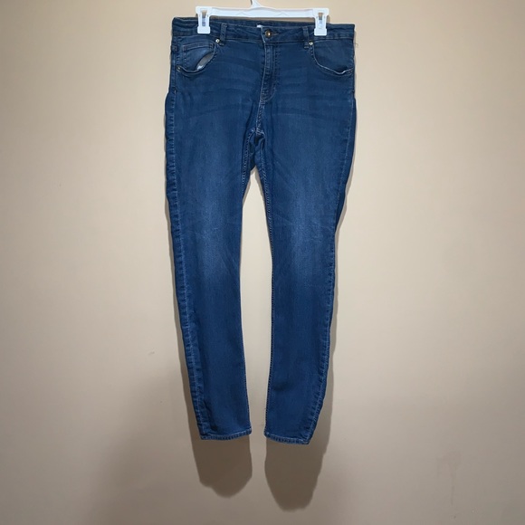 H&M Blue Jeans - Picture 2 of 4